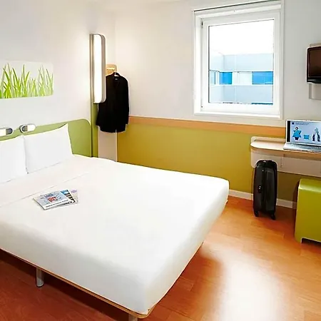 Ibis Budget Marne La Vallée 2* Saint-Thibault-des-Vignes