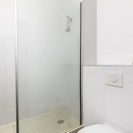 Ibis Budget Marne La Vallee 2*